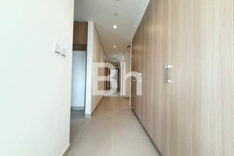 Квартира с 3 спальнями  №113205 3