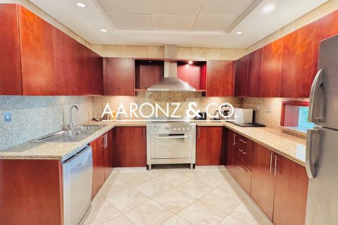 Apartment de 2 dormitorios en Jumeirah Beach Residence, UAE No. 141825 10