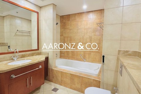 Apartment de 2 dormitorios en Jumeirah Beach Residence, UAE No. 141825 12