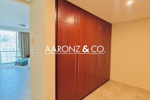 Apartment de 2 dormitorios en Jumeirah Beach Residence, UAE No. 141825 8