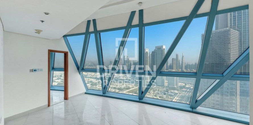 1 غرف نوم شقة في Park Towers, الإمارات العربية المتحدة رقم 191261