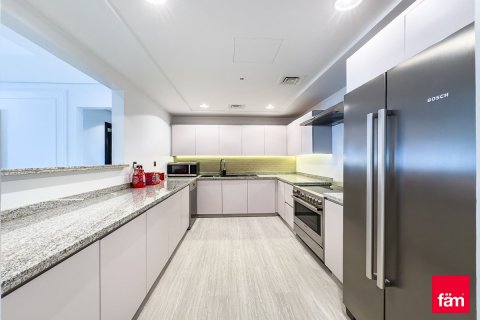 Apartment de 3 dormitorios en Palm Jumeirah, UAE No. 148734 5