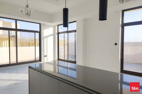 4 bedrooms Townhouse in Dubai, UAE No. 162409 4