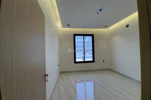 Квартира с 3 спальнями в Эр-Рияд, Саудовская Аравия №67982 5