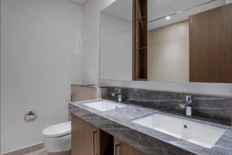 Apartment de 2 dormitorios en 52-42 (FIFTY TWO FORTY TWO TOWER) Dubai, UAE No. 97263 11