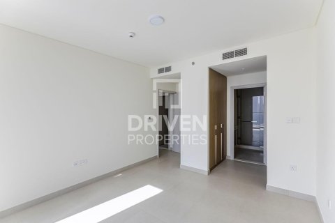 Квартира с 2 спальнями в EMAAR Beachfront, ОАЭ №202796 6