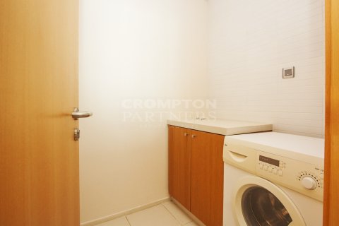 1 bedroom Apartment in Al Raha Beach, UAE No. 82571 5