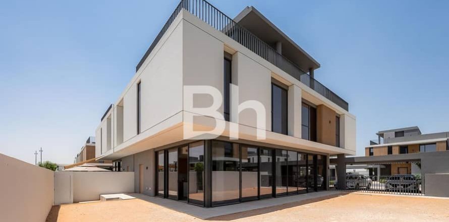 Townhouse de 4 dormitorios  No. 112912