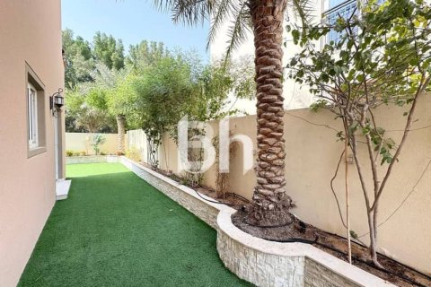 4 bedrooms Villa  No. 112910 4