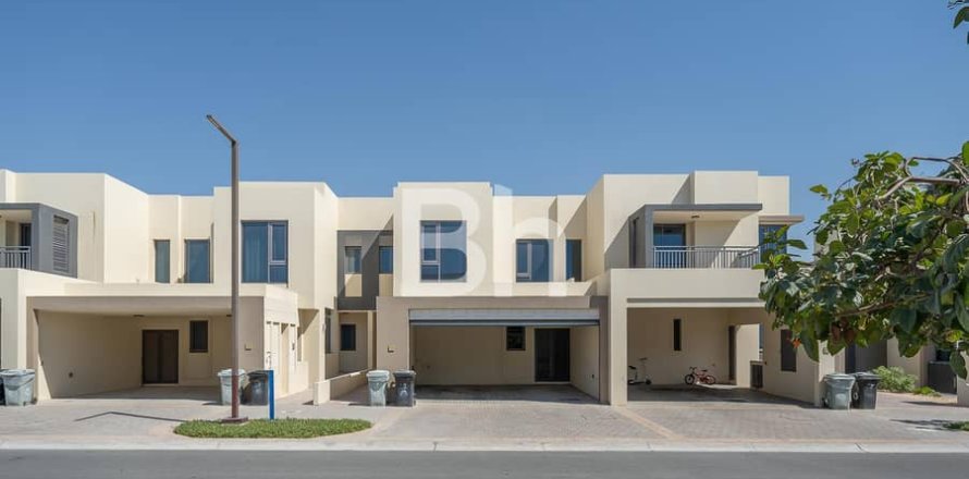 Townhouse de 4 dormitorios No. 112909