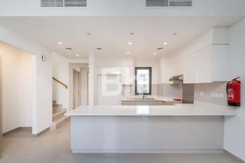 Townhouse de 4 dormitorios  No. 112909 3