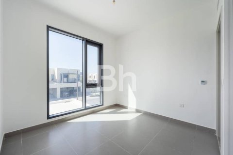 Townhouse de 4 dormitorios  No. 112909 9