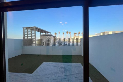 Вилла с 4 спальнями в District 11, ОАЭ №144173 10