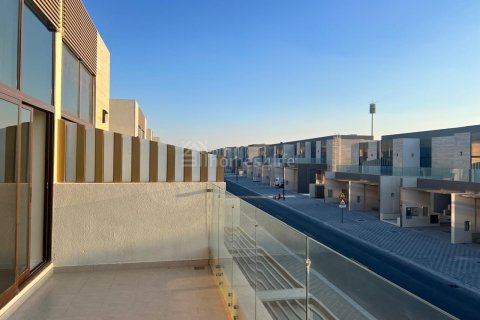 Вилла с 4 спальнями в District 11, ОАЭ №144173 18