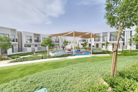 Villa de 3 chambres à Dubai South (Dubai World Central), UAE No. 163347 25