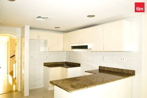 3 bedrooms Townhouse in Dubai, UAE No. 169082 4
