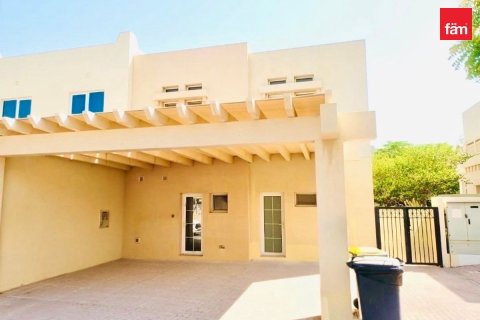 3 bedrooms Townhouse in Dubai, UAE No. 169082 8
