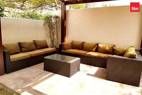 3 bedrooms Townhouse in Dubai, UAE No. 169082 9