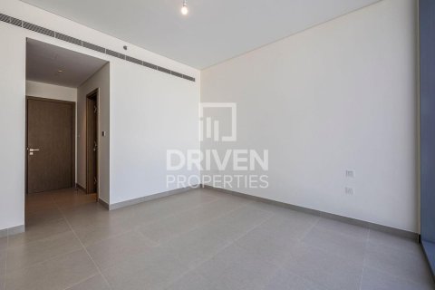Duplex de 3 dormitorios en District One, UAE No. 190509 18