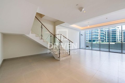 Duplex de 3 dormitorios en District One, UAE No. 190509 11