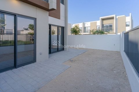 Вилла с 4 спальнями в Villanova, ОАЭ №143273 8