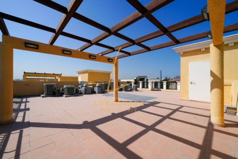 Villa de 4 dormitorios en Jumeirah Park, UAE No. 150271 26