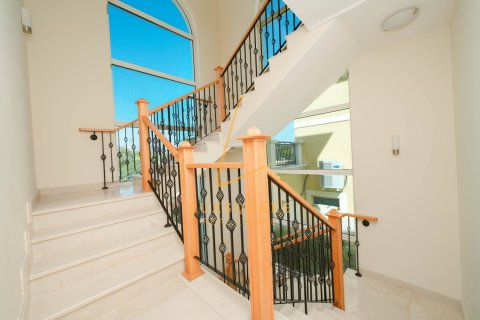 Villa de 4 dormitorios en Jumeirah Park, UAE No. 150271 17
