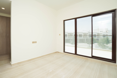 Townhouse de 4 dormitorios en DAMAC Hills (Akoya by DAMAC), UAE No. 150275 4