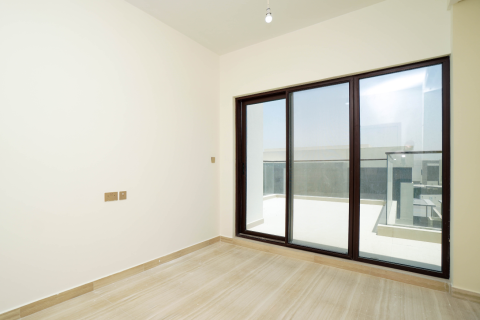 Townhouse de 4 dormitorios en DAMAC Hills (Akoya by DAMAC), UAE No. 150275 16
