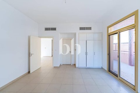 Villa de 5 dormitorios  No. 115596 13