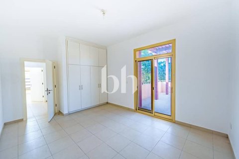 Villa de 5 dormitorios  No. 115596 6