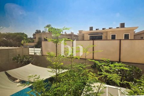 Villa de 5 dormitorios  No. 115596 22