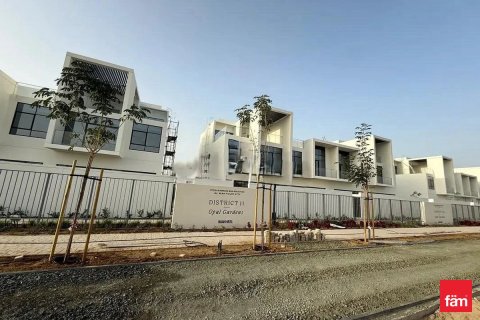 4 bedrooms Townhouse in Dubai, UAE No. 164973