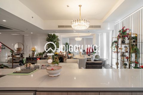 Дуплекс с 4 спальнями в Дубай Марина, ОАЭ №136260