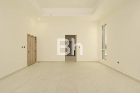Villa de 5 dormitorios  No. 114595 4