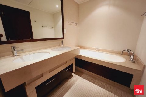 Квартира с 2 спальнями в Дубай Марина, ОАЭ №146186 13