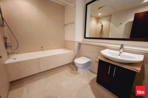 Квартира с 2 спальнями в Дубай Марина, ОАЭ №146186 12