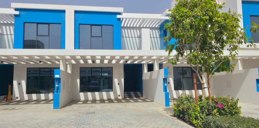 Townhouse de 4 chambres à Dubai, UAE No. 131319