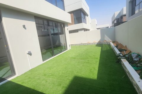 3 bedrooms Villa in Dubai Land, UAE No. 199675 14