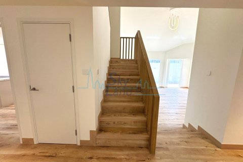 5 bedrooms Villa in Jumeirah, UAE No. 103828 14