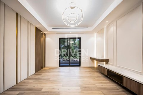 Вилла с 5 спальнями в Джумейра Гольф Эстейтс, ОАЭ №137714 9