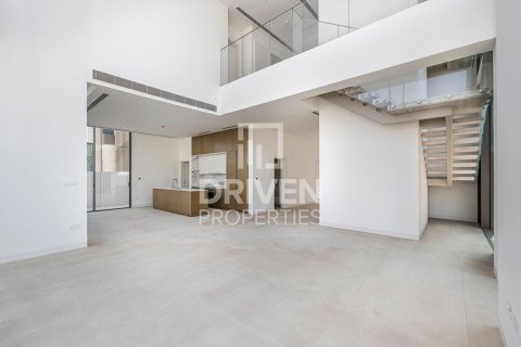 Вилла с 4 спальнями в Nad Al Sheba 1, ОАЭ №137716 6