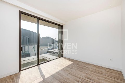 Вилла с 4 спальнями в Nad Al Sheba 1, ОАЭ №137716 9