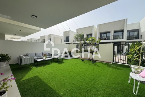 Вилла с 3 спальнями в Town Square, ОАЭ №155665 20