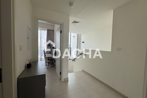 Вилла с 3 спальнями в Town Square, ОАЭ №155665 4