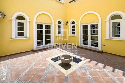 6 bedrooms Villa in Hacienda, UAE No. 188639 17