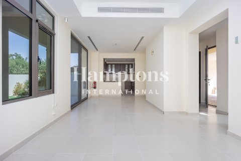 Townhouse de 4 dormitorios No. 124703 11