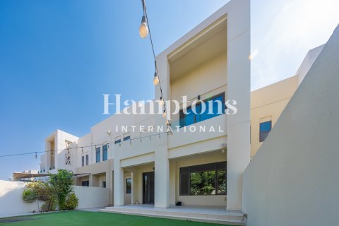 Townhouse de 4 dormitorios No. 124703 15