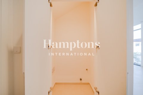 4 غرف نوم فيلا  رقم 124702 5