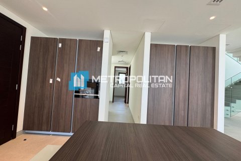 4 bedrooms Villa No. 120444 11